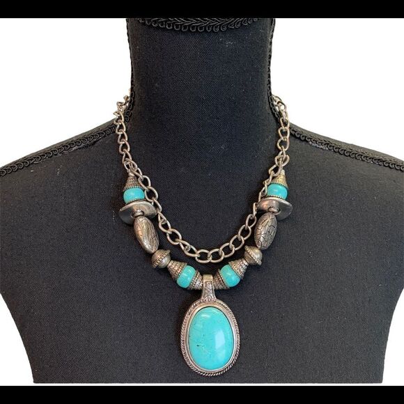 Turquoise coloured bohemian tribal native layered Silvertone statement necklace - Picture 1 of 8